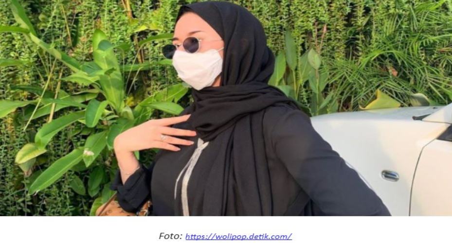 Panduan Pakai Masker Hijab Bagi Pengemudi Wanita | Auto2000